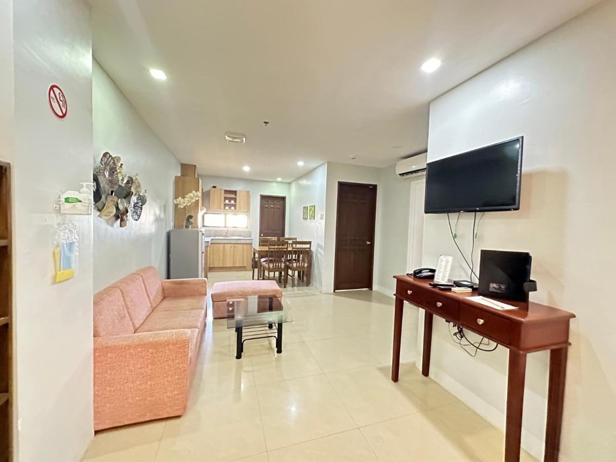 Sebastien Hotel Lapu-Lapu City Eksteriør bilde
