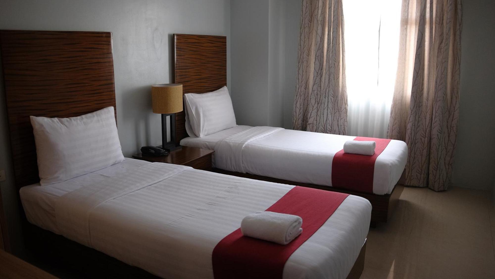 Sebastien Hotel Lapu-Lapu City Eksteriør bilde