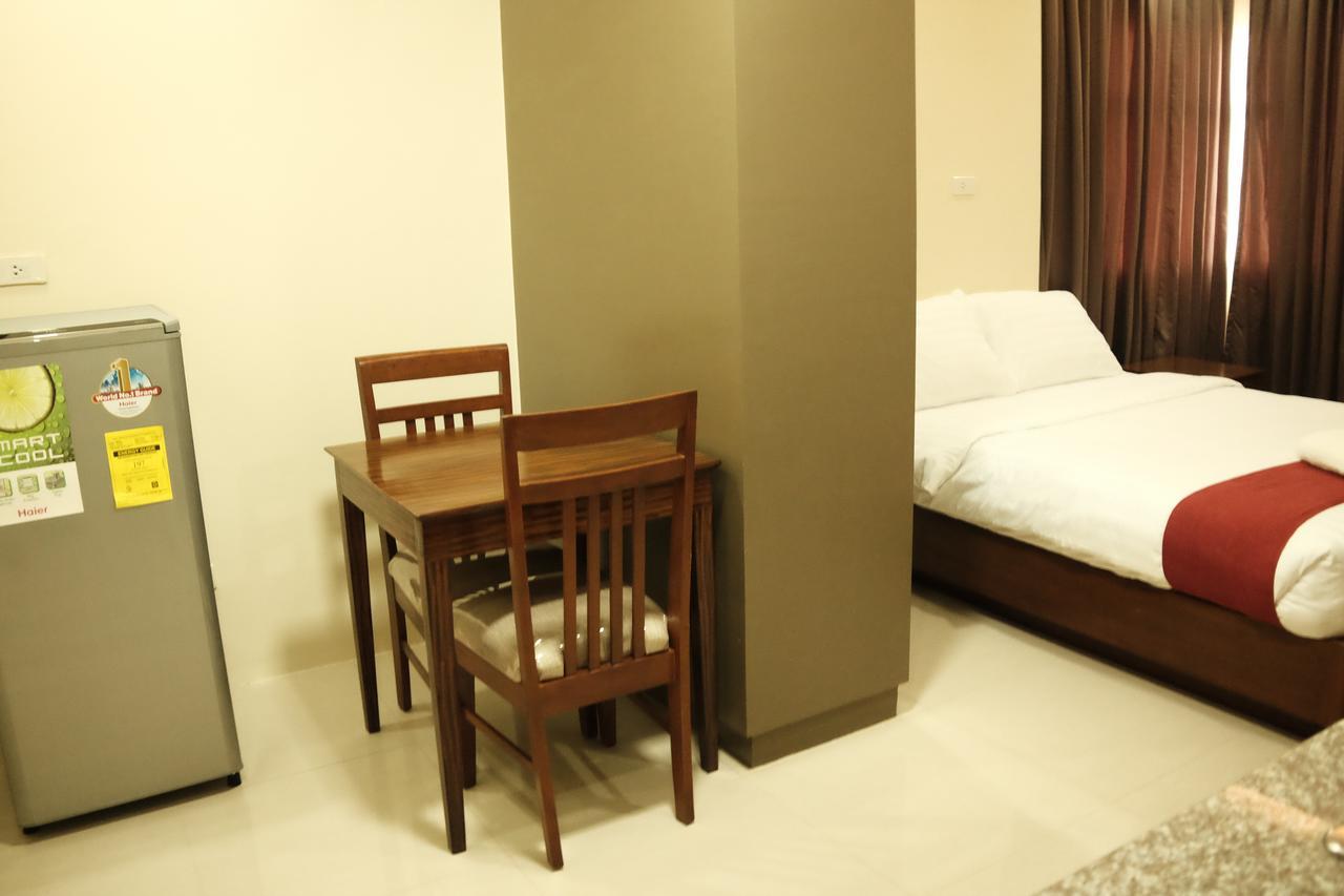 Sebastien Hotel Lapu-Lapu City Eksteriør bilde