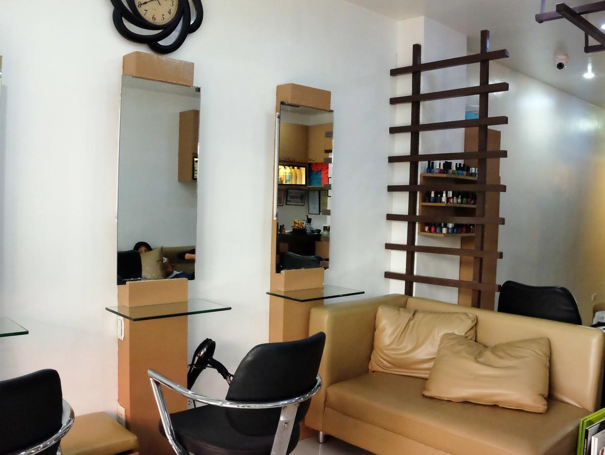 Sebastien Hotel Lapu-Lapu City Eksteriør bilde